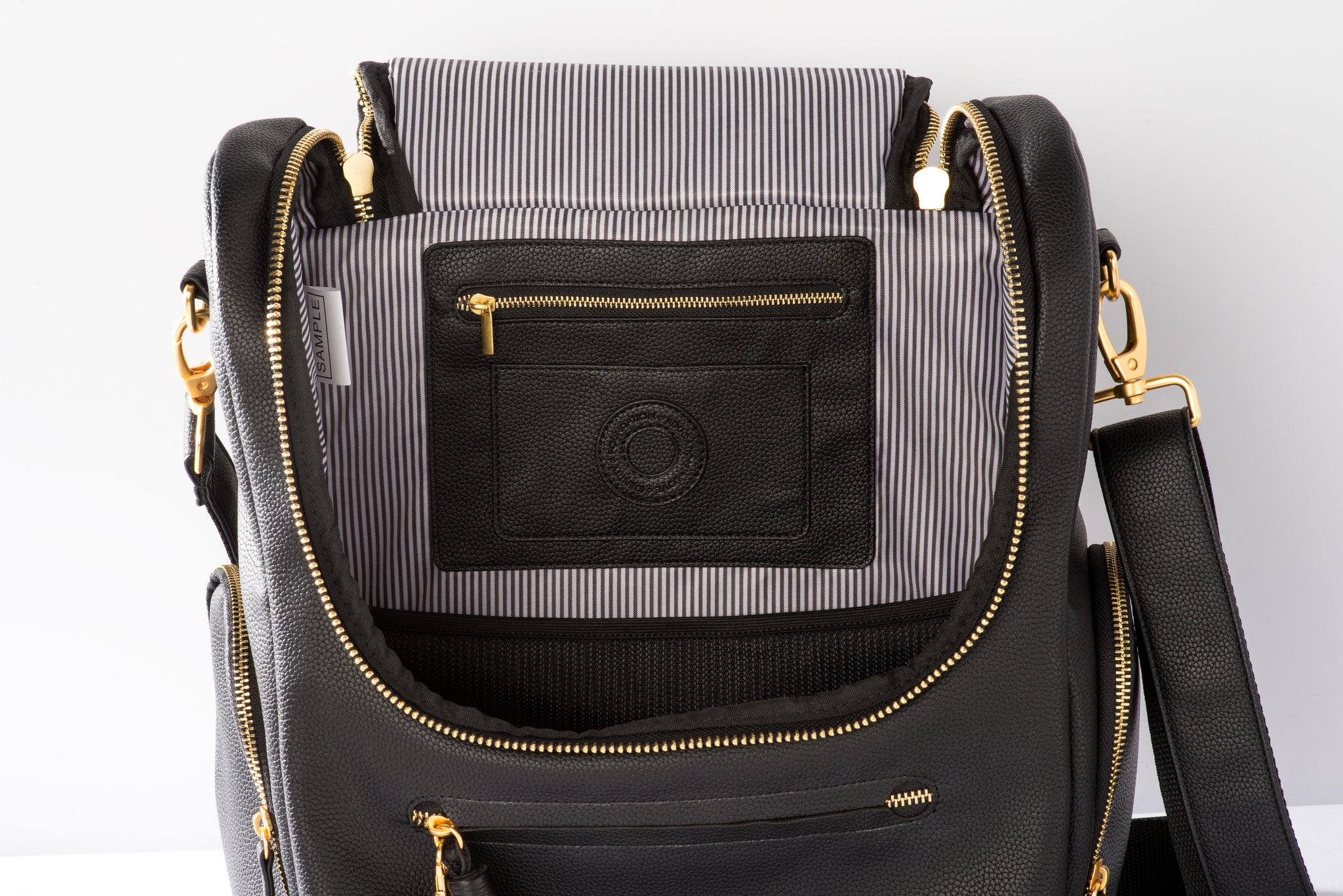 alyasha travel backpack The Savvy UTOPIA resistant fabric for keeping the contents dry 320 Shisha Travel Backpack 14